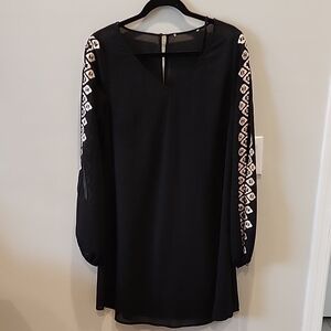 Elegant Black Dress with Embroidered Open Sleeves